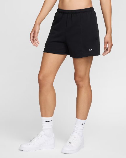 NIKE Sportswear Chill Terry French-Terry-Shorts (ca. 10 cm) mit mittelhohem Bund für Damen 10801598