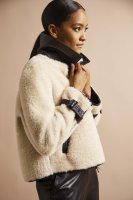 Vorschau: MARC CAIN Kurze Fake Fur Jacke 10810952