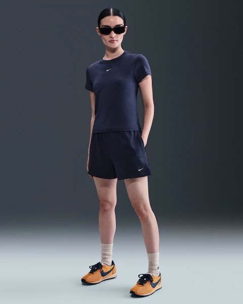 NIKE Sportswear Chill Terry French-Terry-Shorts (ca. 10 cm) mit mittelhohem Bund für Damen 10801587