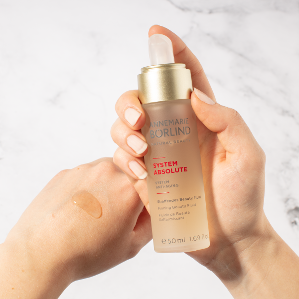 ANNEMARIE BÖRLIND SYSTEM ABSOLUTE Straffendes Beauty Fluid